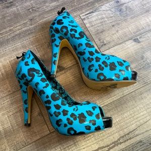 Super cute pumps!